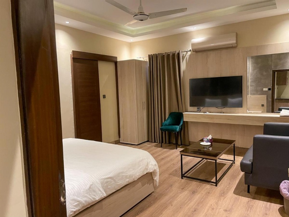 Two-Bedroom Suite